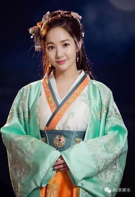 允兒招架不住古裝？韓國女星古裝LOOK一覽 誰贏了？