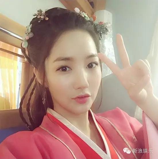 允兒招架不住古裝？韓國女星古裝LOOK一覽 誰贏了？