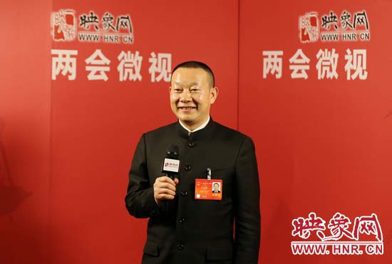 全國人大代表劉文新接受映象網(wǎng)“兩會(huì)微視”訪談。