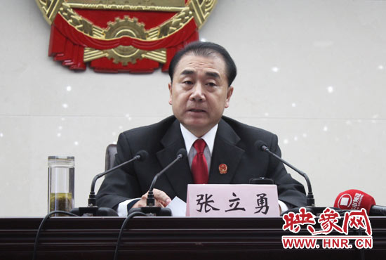省高院院長張立勇說，全省法院一定要堅定為農民工討薪的立場不動搖