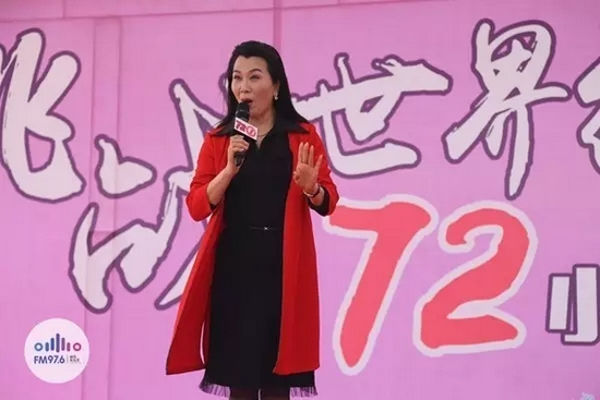 先說(shuō)后唱 汪荃珍成為第一位挑戰(zhàn)者