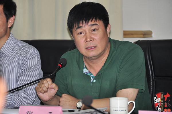 河南豫劇院藝術(shù)發(fā)展部主任、著名導(dǎo)演張平