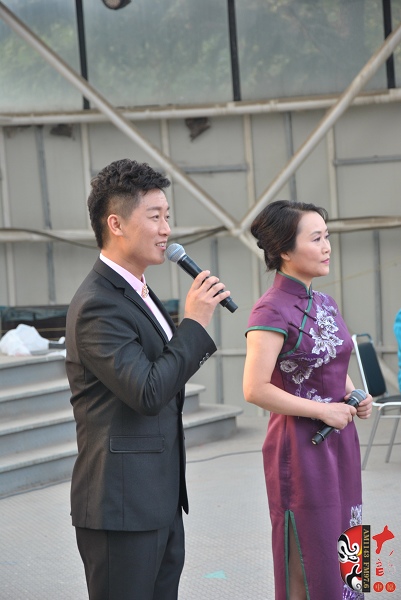 河南電臺戲曲廣播著名主持人池城、曉琴表演詩朗誦《一塊常香的玉》