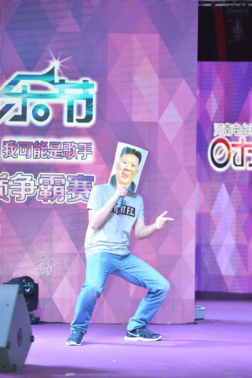 不過隨后的阿強(qiáng)老師現(xiàn)場傳授RAP教程，同樣不遜于老楊呢??！
