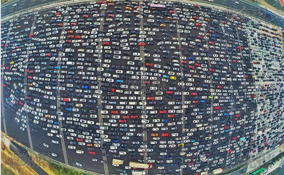 滯留車輛航拍圖。