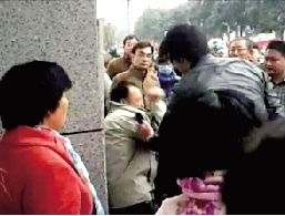 純屬誤會，人家不是人販子