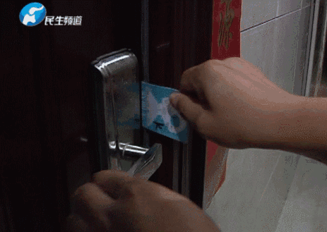 驚！一張卡片秒開防盜門 你家的門還安全嗎？