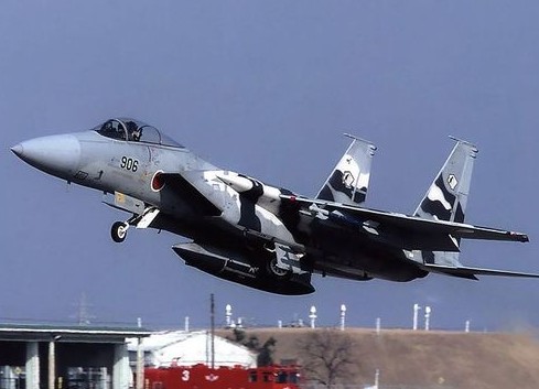 資料圖：日本空軍自衛(wèi)隊(duì)F15戰(zhàn)機(jī)。
