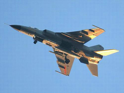 資料圖：進(jìn)行訓(xùn)練中國(guó)空軍飛豹戰(zhàn)機(jī)。