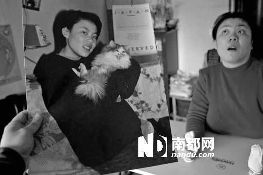 昔日的清純與秀美，如今，卻終身癱瘓、生活不能自理。C FP供圖