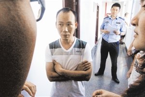 家屬沉默悲痛，不愿提起更多。