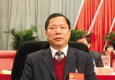 原萍鄉(xiāng)市政協(xié)主席晏德文。