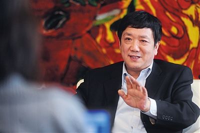 　政協(xié)委員、中國電力投資集團總經(jīng)理陸啟洲稱，7800元是其每月基本工資。資料圖片/新京報記者 楊杰