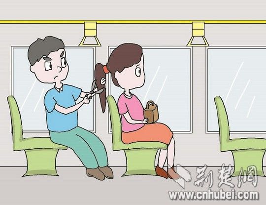 公汽上偷剪女子頭發(fā)。