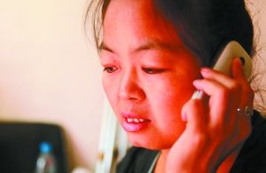 每次給家人打電話，史女士都會很難過。