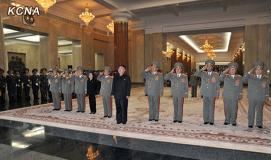 金正恩來(lái)到錦繡山太陽(yáng)宮。圖片來(lái)源：朝中社
