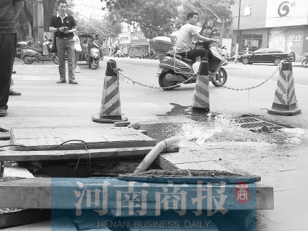 污水不停冒出，隔幾分鐘就要抽一次