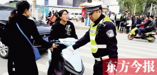 昨日，鄭州市交巡警“百日行動”首日
