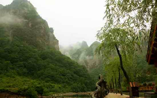 雨后蟒河，美到窒息，這個feel倍爽!