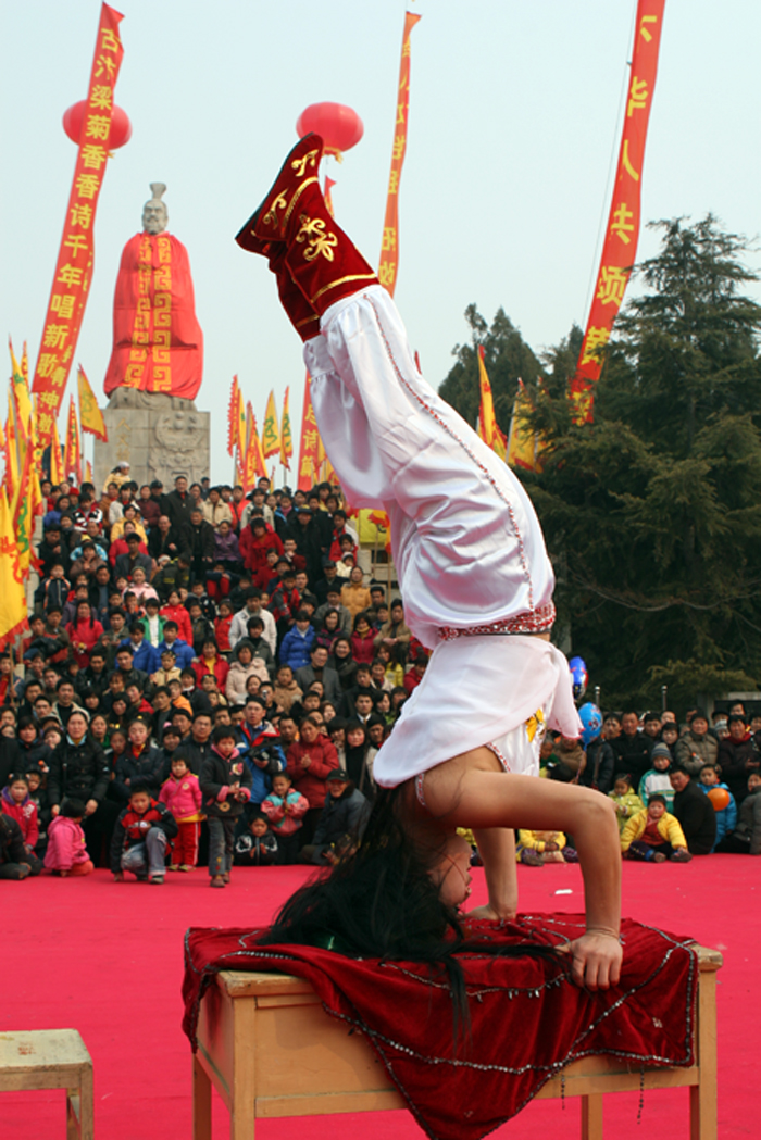 　　超強(qiáng)的演出陣容,超強(qiáng)的娛樂產(chǎn)品組合。
