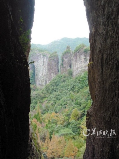 雁蕩山以奇峰、瀑布著稱。