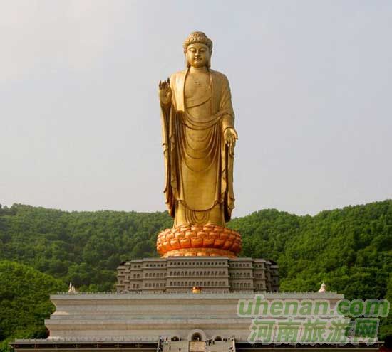 深秋去堯山賞紅葉、泡溫泉、拜大佛