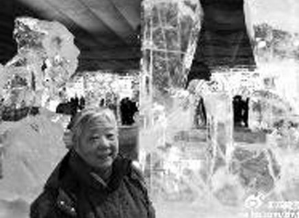 鄭淵潔為81歲母親所拍圖片。
