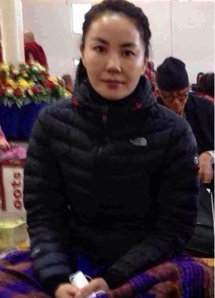 網(wǎng)友曝王菲現(xiàn)身泰國(guó)參加禪修班。