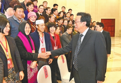1月20日上午，省委書記、省人大常委會主任郭庚茂,省委副書記、省長謝伏瞻等親切接見了省民族團(tuán)結(jié)
