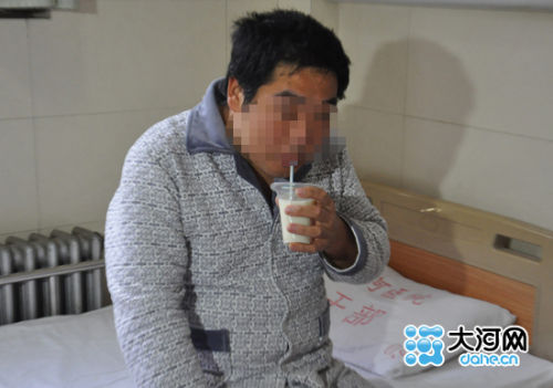 5月7日8時許，開封H7N9患者馬某在病房吃早餐。