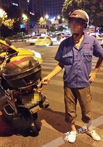 駕駛員主動要求進(jìn)行酒精含量測試。警方供圖