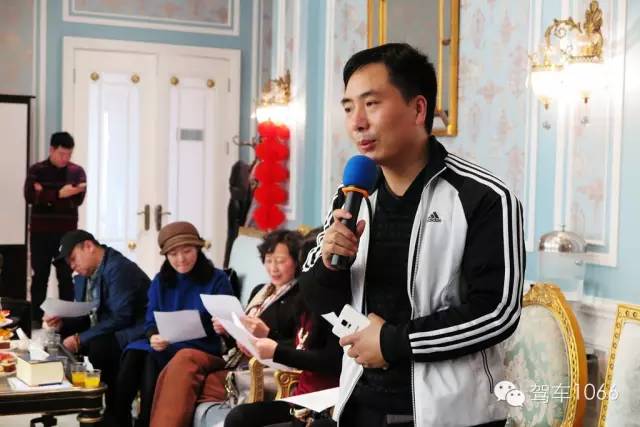 星星裝飾公司董事長、詩人 孔令偉