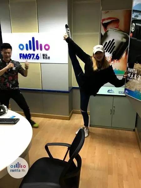 哇哦！都是帶功夫滴美人兒！