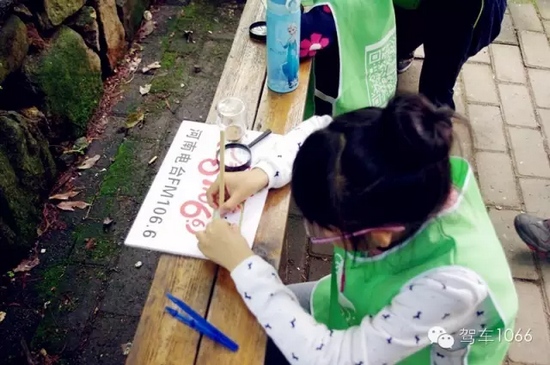 寶貝，爸爸媽媽一直在身后看你認(rèn)真完成任務(wù)！我的女兒棒棒噠！