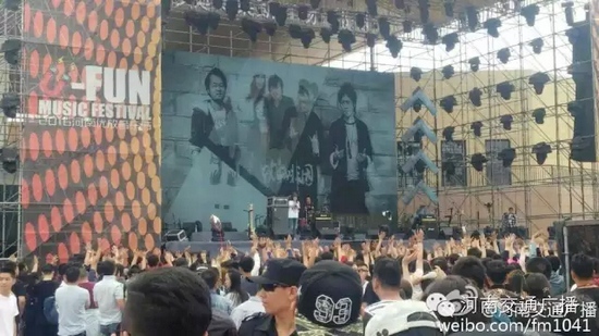 河南交通廣播主持人佳音、彎彎、朱浩都登上了優(yōu)放舞臺，優(yōu)放，交廣在這里！