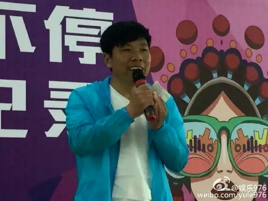 見證挑戰(zhàn)的戲迷代表陳紅森講述自己和戲曲的故事、見證歷史時(shí)刻的心情。