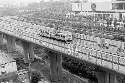 開城鐵建成通車之后，將開行時速200公里的動車組，屆時，鄭州到開封的用時將縮短為19分鐘