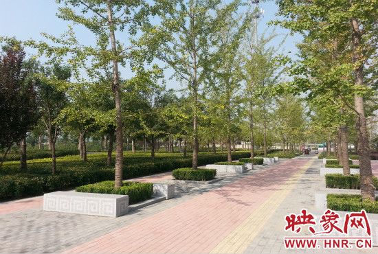 綠色生態(tài)廊道建設(shè)為市民提供了更多的休閑娛樂的場所。