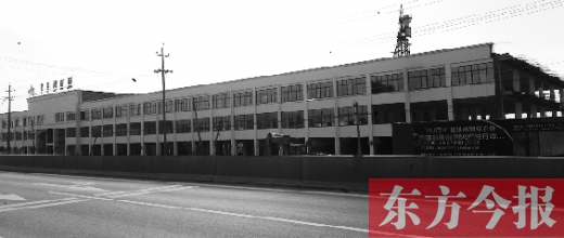 家居建材城已經(jīng)封頂，可耿莊村的安置房還未見蹤影。