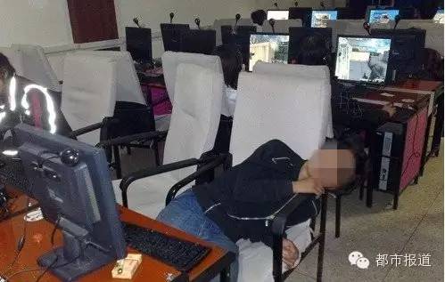 悲??！15歲男孩上網(wǎng)5小時后猝死，事發(fā)鄭州 | 這些原因可能導致上網(wǎng)猝死，戳...
