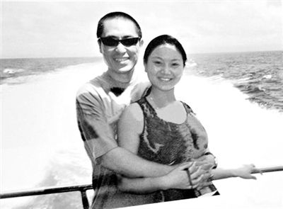 張藝謀與現(xiàn)任妻子陳婷。資料圖片