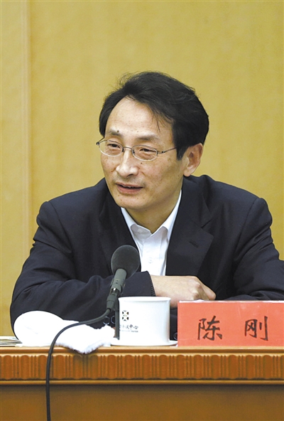 昨日，北京市人大代表、北京市副市長(zhǎng)陳剛參與豐臺(tái)團(tuán)小組討論。 新京報(bào)記者 浦峰 攝