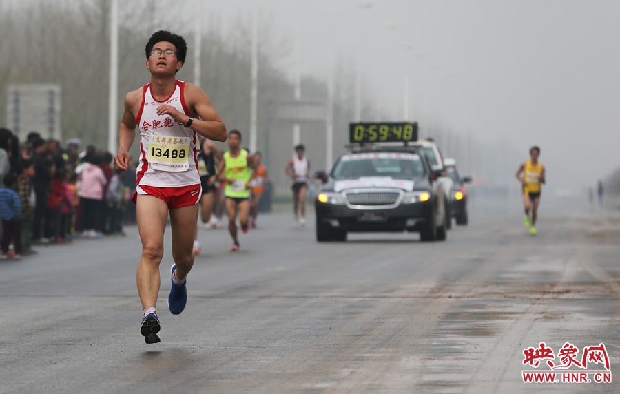 一名合肥選手處在較為領先的位置。