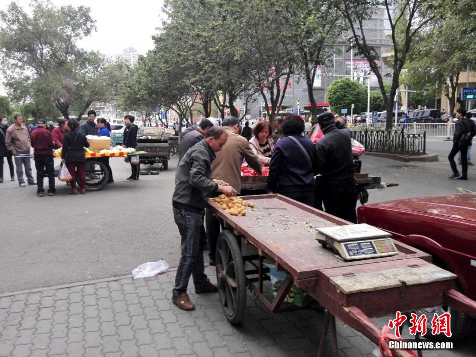 自治區(qū)和烏魯木齊市有關(guān)部門迅速處置，傷員已全部送往醫(yī)院救治。