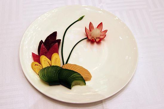 迎賓冷盤“洋花蘿卜”。 花惠生 供圖
