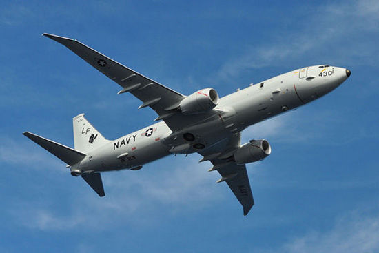 　　美國(guó)海軍的海神P-8巡邏機(jī)專(zhuān)門(mén)從事遠(yuǎn)距離任務(wù)，包括情報(bào)搜集和偵察。