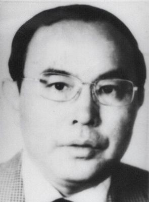 胡玉興 現(xiàn)年59歲，外逃前任山西省太原市住房制度改革辦公室主任，2002年7月逃往澳大利亞或新西蘭。