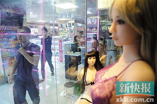 廣東成人用品市場調(diào)查。圖為各地的經(jīng)銷商都會在此進(jìn)貨。新快報記者 孫毅/攝