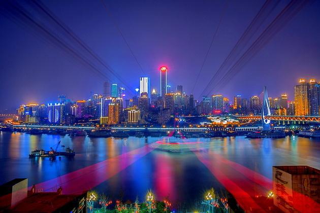 中原地產(chǎn)數(shù)據(jù)顯示，8月最后一周，上海市新建商品住宅成交已連續(xù)5天破千，昨日（8月31日）更是達(dá)到單日成交1123套。