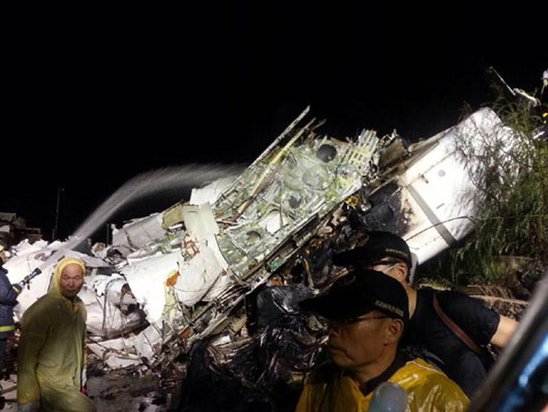 　圖為客機失事事故現(xiàn)場。圖片來源：臺灣聯(lián)合新聞網(wǎng)